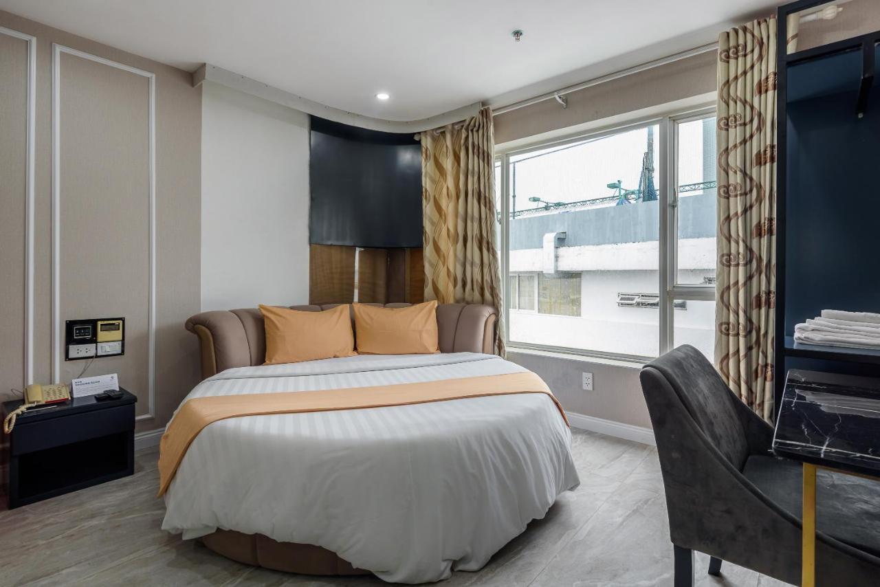 Cozrum Lux - The Arrivals Hotel Ho Chi Minh City Bagian luar foto