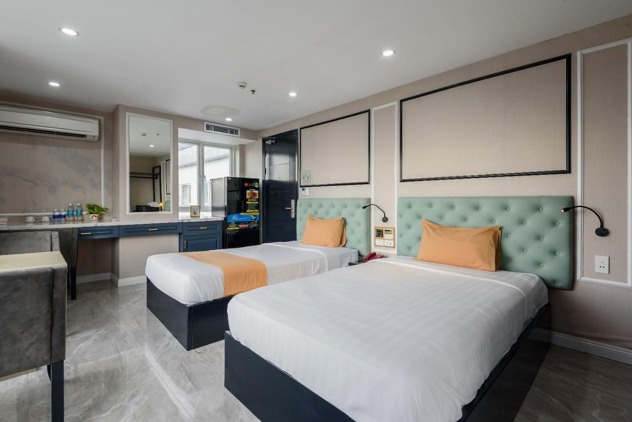 Cozrum Lux - The Arrivals Hotel Ho Chi Minh City Bagian luar foto