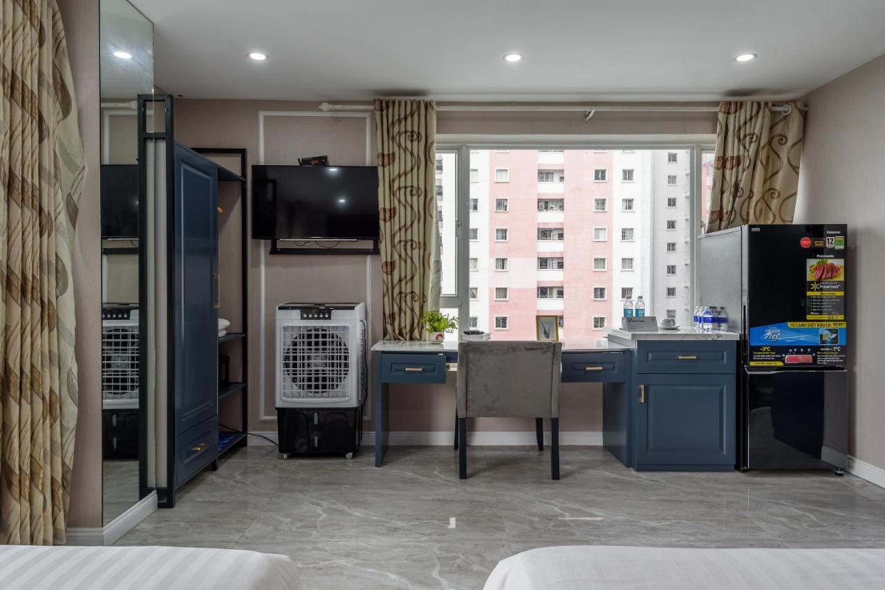Cozrum Lux - The Arrivals Hotel Ho Chi Minh City Bagian luar foto